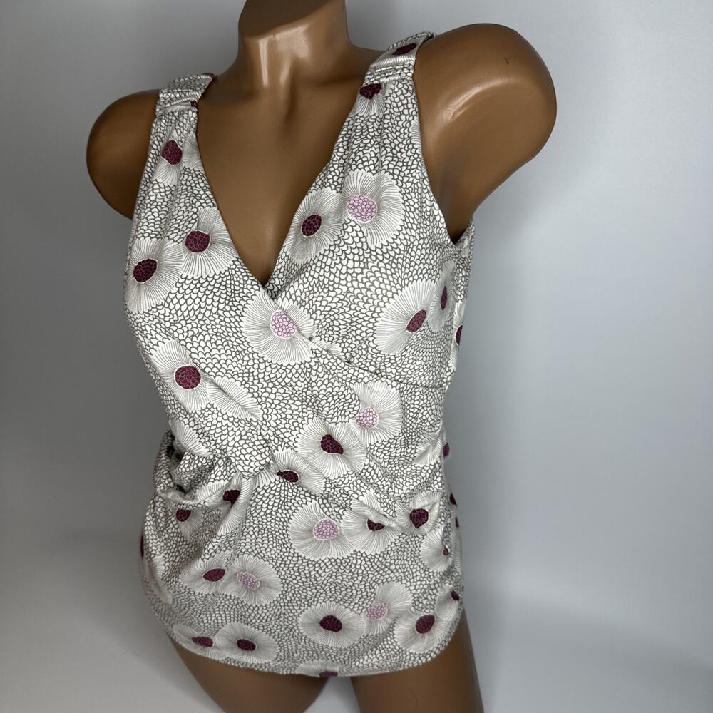 Nic + Zoe Floral Art Print Black White VNeck Wrap Tank Top Sleeveless Sz Medium - Picture 10 of 10